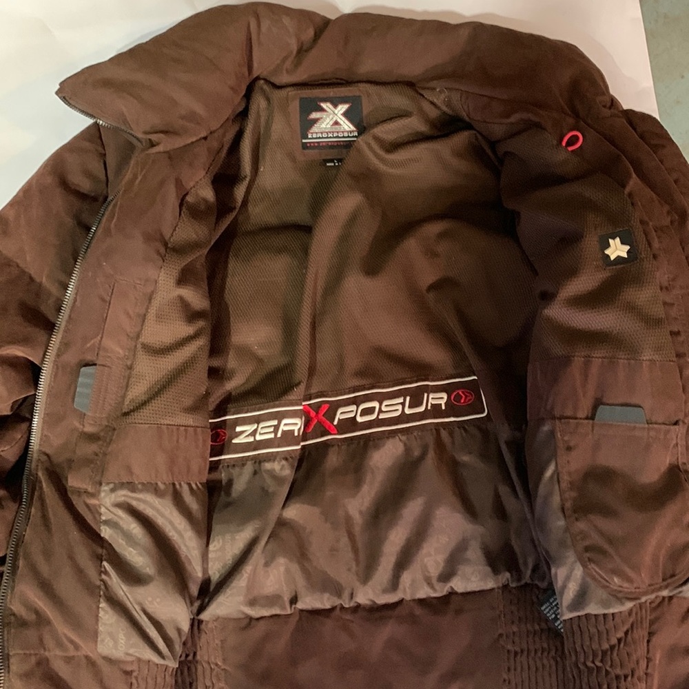 Zeroxposur coat size L brown color